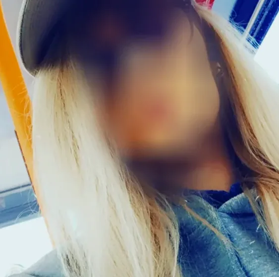 Greta, 28