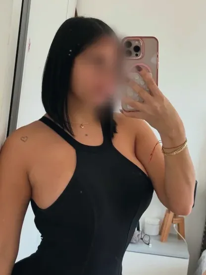 Lea, 28