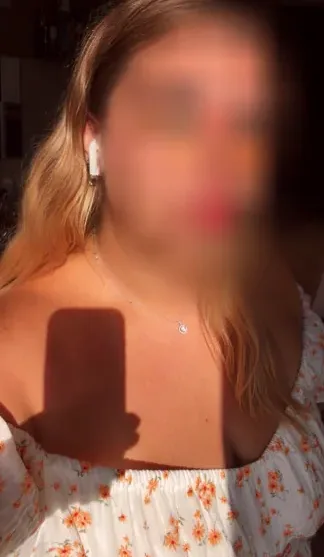 Lea, 27