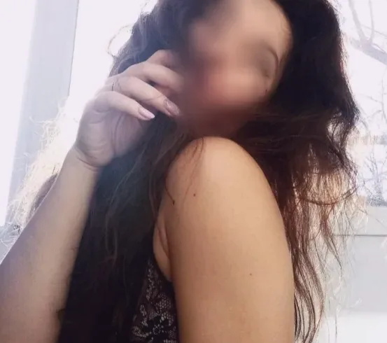 Vanessa, 35